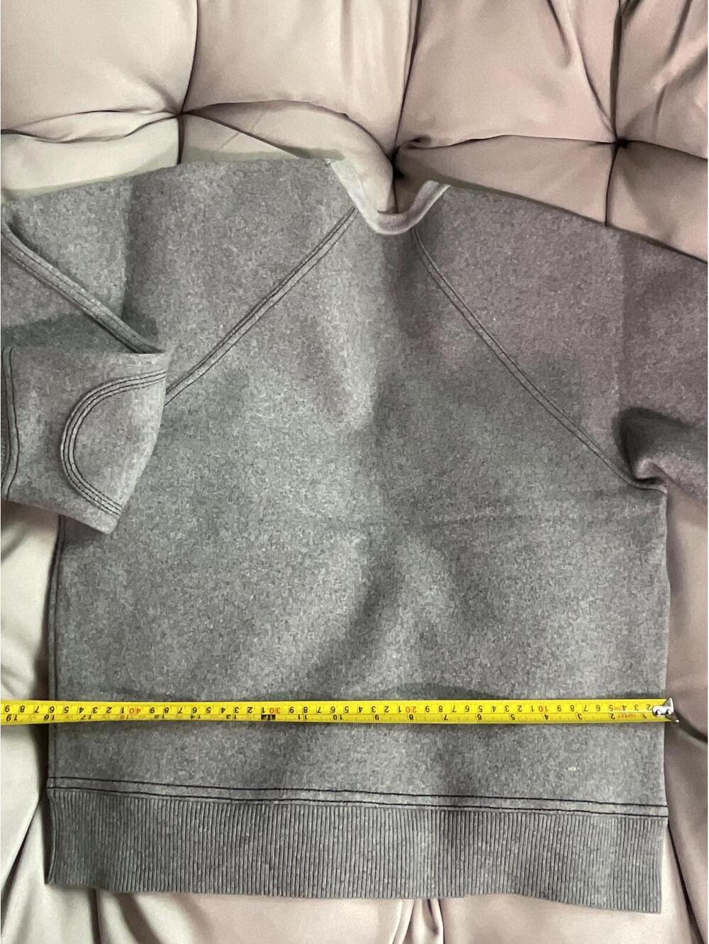 Authentic Burberry! Gray Crewneck Pullover Warm Sweater - Picture 5 of 8
